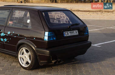 Хэтчбек Volkswagen Golf 1986 в 