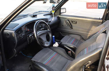Хэтчбек Volkswagen Golf 1986 в 