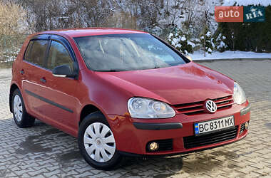 Хэтчбек Volkswagen Golf 2008 в 