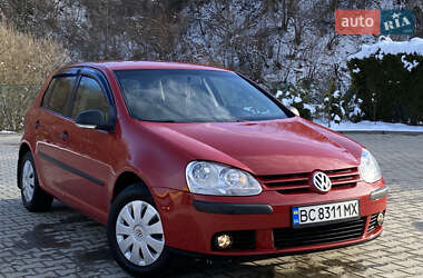 Хэтчбек Volkswagen Golf 2008 в 