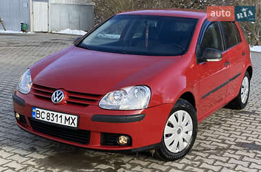 Хэтчбек Volkswagen Golf 2008 в 