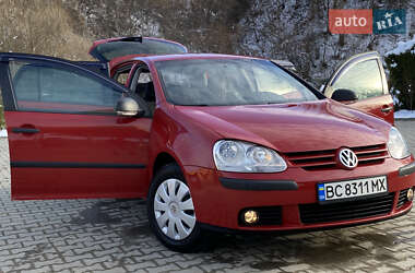 Хэтчбек Volkswagen Golf 2008 в 