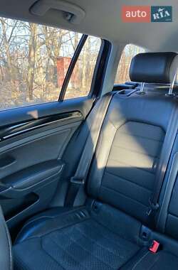 Универсал Volkswagen Golf 2015 в 