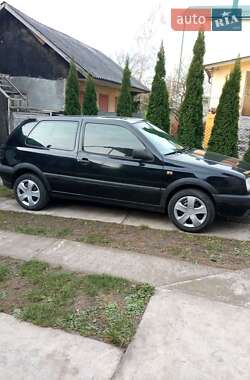 Хэтчбек Volkswagen Golf 1993 в 