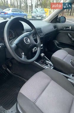 Универсал Volkswagen Golf 2000 в 