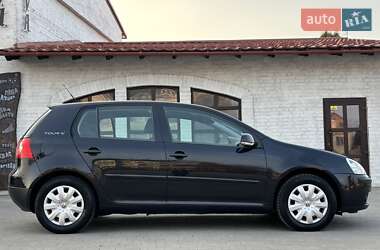 Хэтчбек Volkswagen Golf 2008 в 