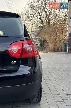 Хэтчбек Volkswagen Golf 2008 в 