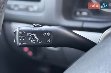 Хэтчбек Volkswagen Golf 2008 в 