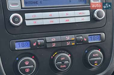 Хэтчбек Volkswagen Golf 2008 в 