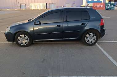 Хэтчбек Volkswagen Golf 2006 в 
