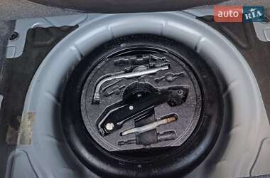 Хэтчбек Volkswagen Golf 2006 в 