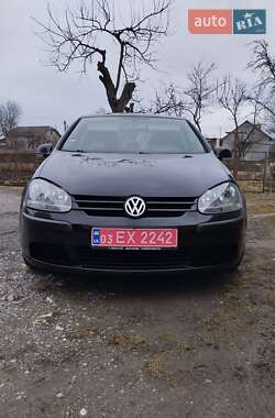 Хетчбек Volkswagen Golf 2004 в 