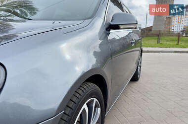 Универсал Volkswagen Golf 2011 в 