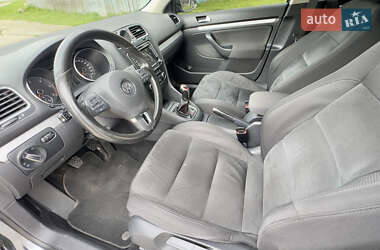 Универсал Volkswagen Golf 2011 в 