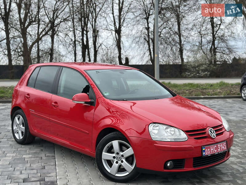 Хэтчбек Volkswagen Golf 2008 в Виннице