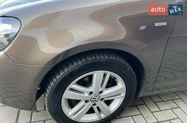 Универсал Volkswagen Golf 2013 в 