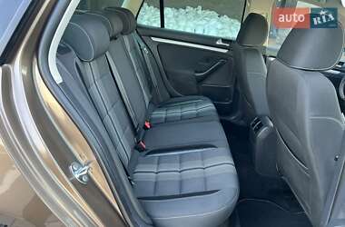 Универсал Volkswagen Golf 2013 в 
