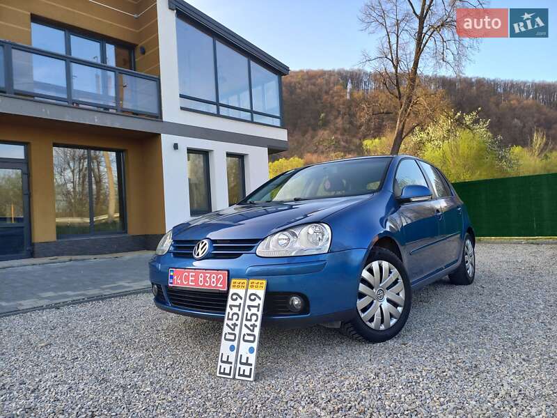 Хэтчбек Volkswagen Golf 2007 в Надворной