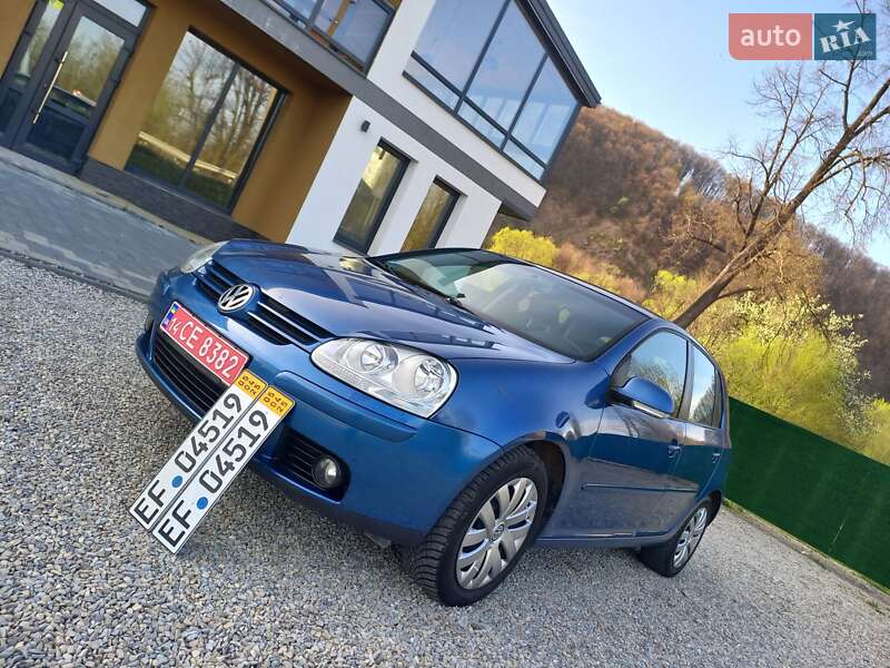 Хэтчбек Volkswagen Golf 2007 в Надворной