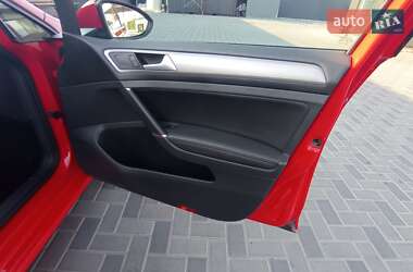 Универсал Volkswagen Golf 2015 в 