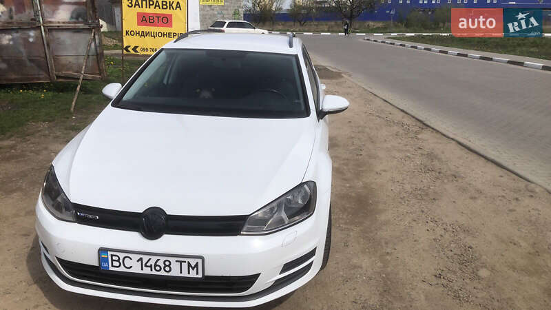 Универсал Volkswagen Golf 2015 в Стрые