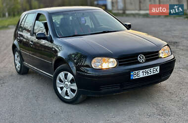 Хэтчбек Volkswagen Golf 1999 в 