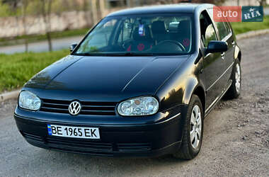 Хэтчбек Volkswagen Golf 1999 в 