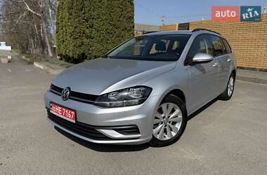 Универсал Volkswagen Golf 2018 в 