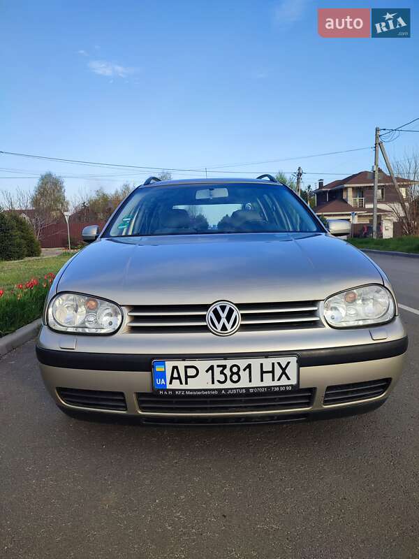 Універсал Volkswagen Golf 2004 в Запоріжжі