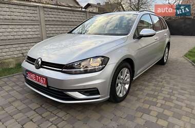 Универсал Volkswagen Golf 2018 в 