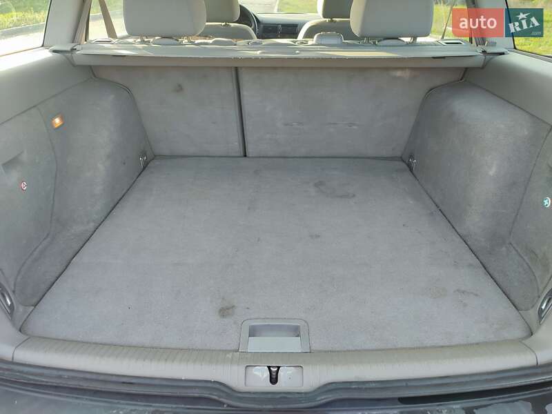 Універсал Volkswagen Golf 2004 в Запоріжжі