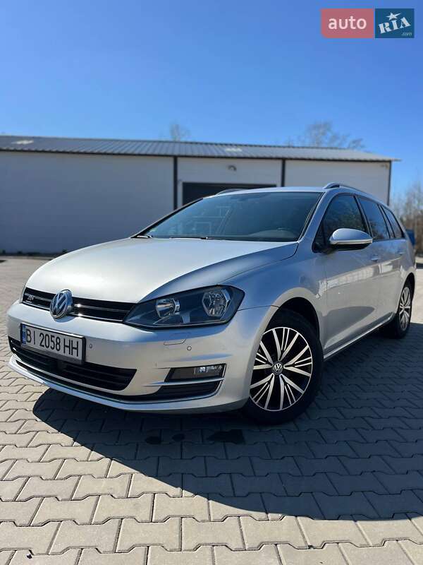 Универсал Volkswagen Golf 2016 в 