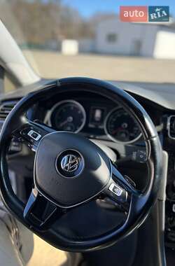 Универсал Volkswagen Golf 2016 в 
