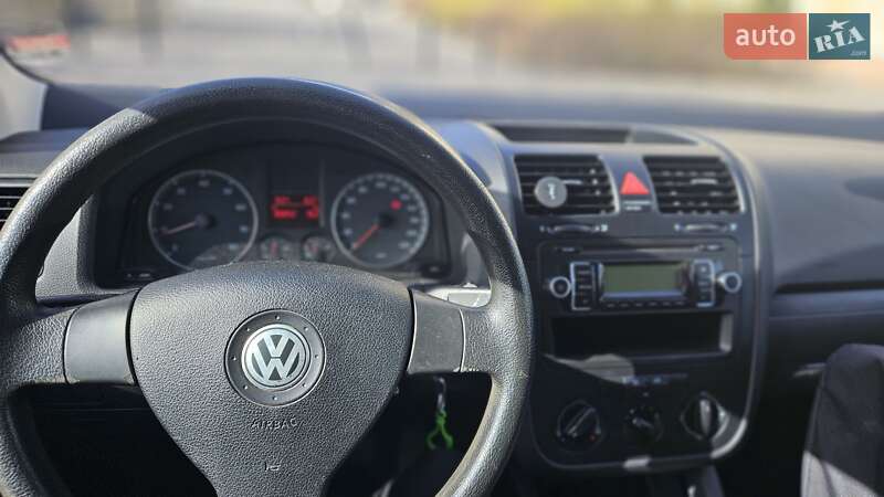Хэтчбек Volkswagen Golf 2008 в Житомире