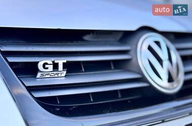 Хэтчбек Volkswagen Golf 2008 в 