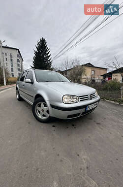 Универсал Volkswagen Golf 2001 в 