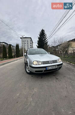 Универсал Volkswagen Golf 2001 в 