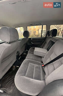 Универсал Volkswagen Golf 2001 в 
