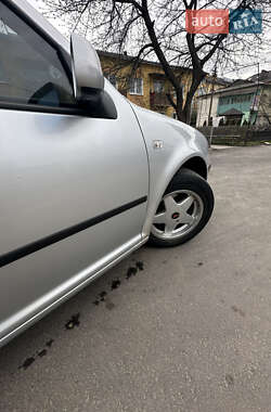 Универсал Volkswagen Golf 2001 в 