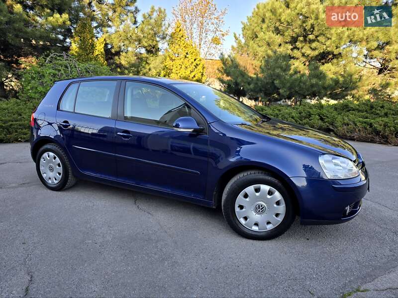 Хэтчбек Volkswagen Golf 2008 в Полтаве