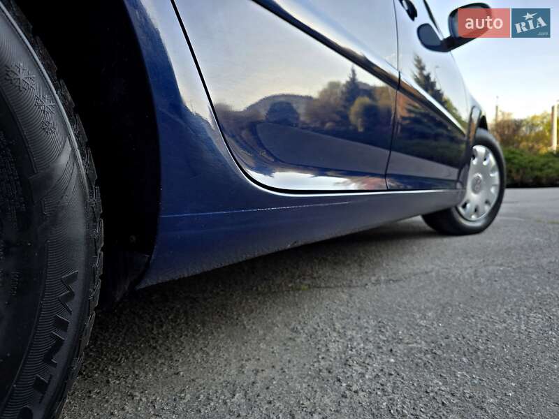 Хэтчбек Volkswagen Golf 2008 в Полтаве