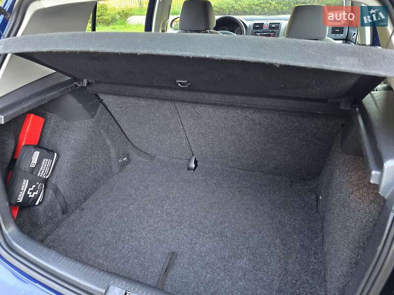 Хэтчбек Volkswagen Golf 2008 в Полтаве