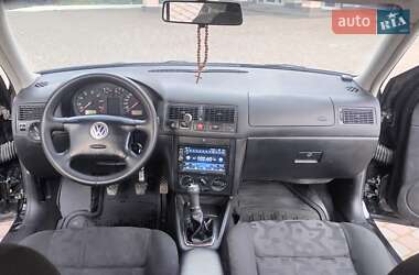 Хетчбек Volkswagen Golf 1997 в 