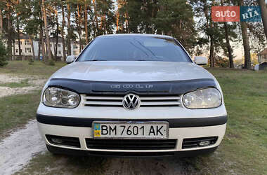 Хэтчбек Volkswagen Golf 1999 в 