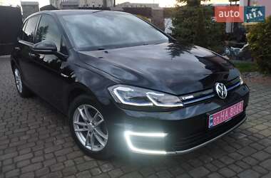 Хэтчбек Volkswagen Golf 2018 в 