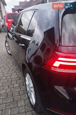 Хэтчбек Volkswagen Golf 2018 в 