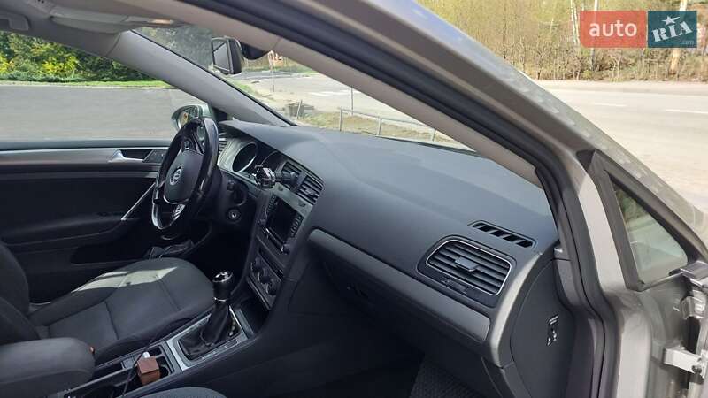 Універсал Volkswagen Golf 2014 в Трускавці