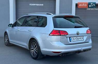 Универсал Volkswagen Golf 2016 в 