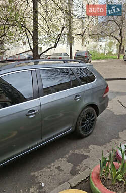Универсал Volkswagen Golf 2010 в 