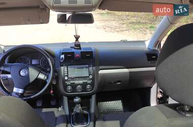 Универсал Volkswagen Golf 2009 в 